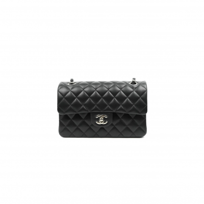 CHANEL SMALL CLASSIC FLAP BLACK LAMBSKIN (23*14*6cm)